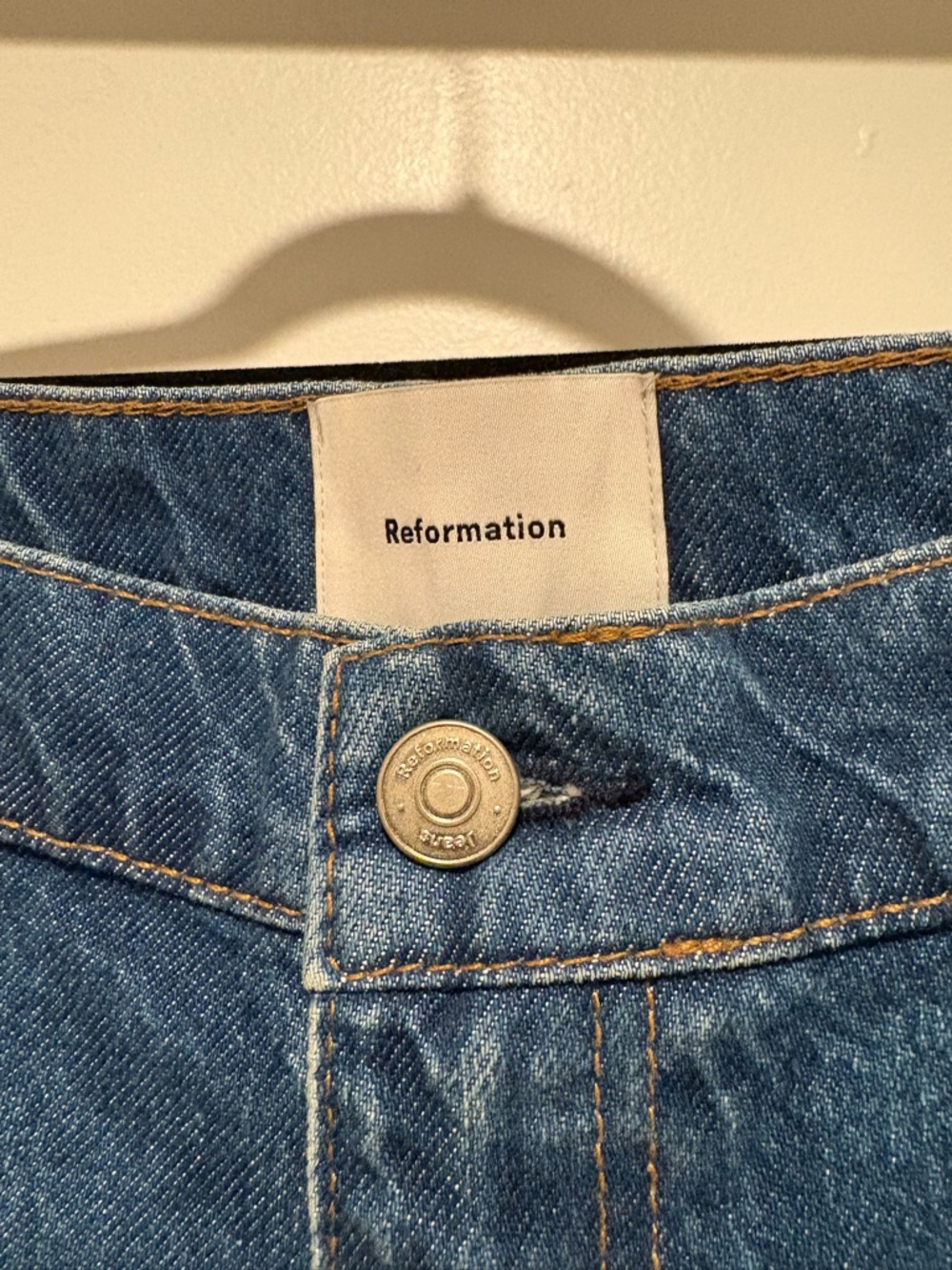Reformation Diego Mid-Rise Baggy Utility Jeans Medium Wash Trendy - Picture 6 of 14